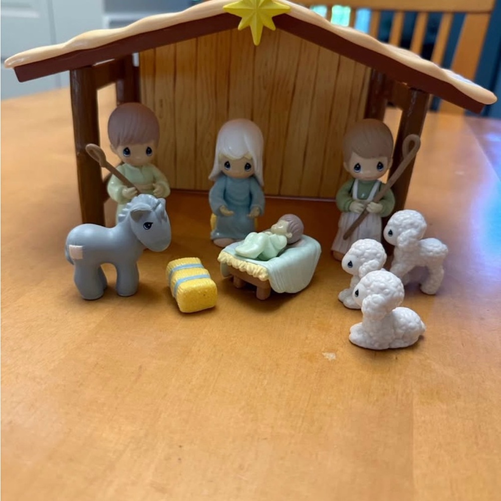 Avon Nativity Scene Kids Toy Set